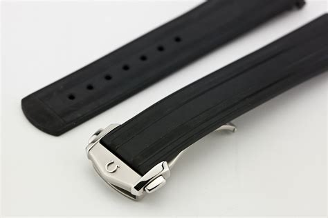 rubber strap with deployant clasp